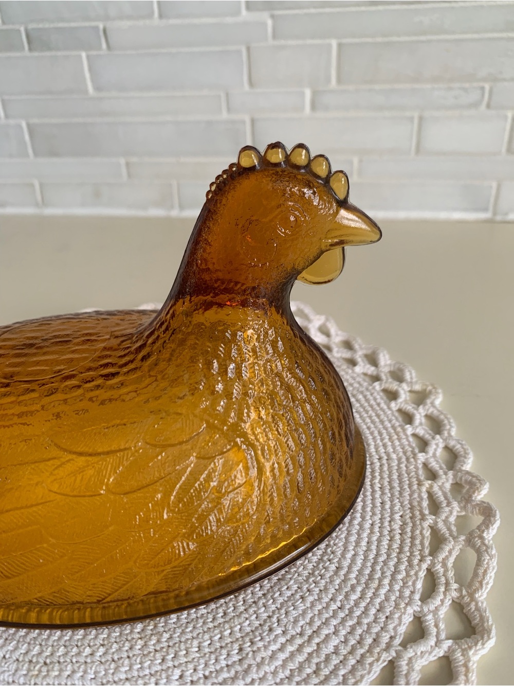 Vintage Indiana Glass Amber Hen on Nest 7” Beaded Rim Covered Dish - Picture 4 of 14